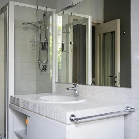 Vercelli Elegance Home Milan Exterior photo