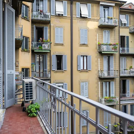 Vercelli Elegance Home Milan Exterior photo